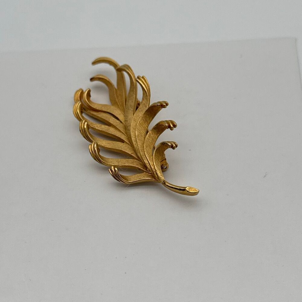 Vintage CoroCraft Gold Tone Feather Brooch 1950s Sculptural Mid Century Pin